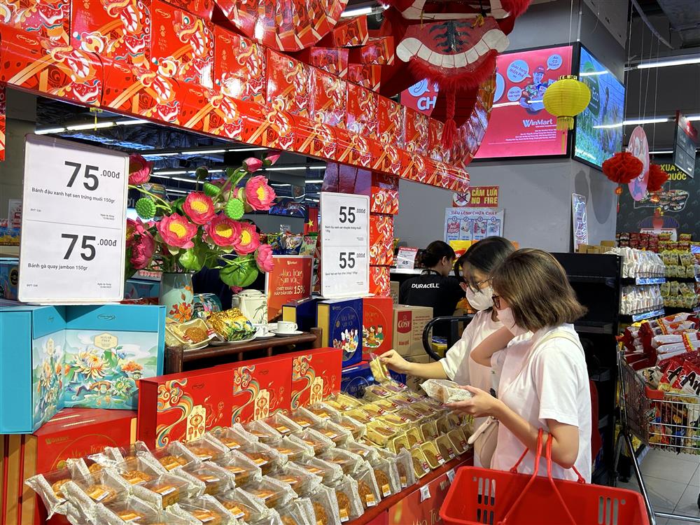 Rộn ràng mùa trăng sum vầy với bánh trung thu WinMart